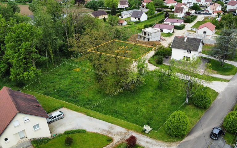 Vue aérienne indiquant le tracé du lot n°4 d'un ensemble immobilier mis en vente par Seguin maitrise d'œuvre.