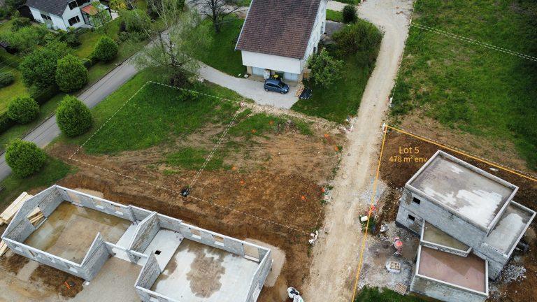 Vue aérienne indiquant le tracé du lot n°5 d'un ensemble immobilier mis en vente par Seguin maitrise d'œuvre.