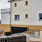 Vue de côté d'un immeuble de 5 logements construits par Seguin maitrise d'œuvre.