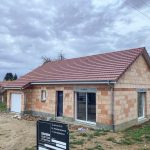 Construction d'une maison individuelle par Seguin maitrise d'œuvre, vue avant la pose du revêtement de la facade.