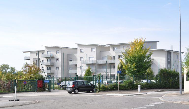 Vue avant d'un bâtiment d'habitation collective construit par Seguin maitrise d'œuvre.