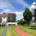 Vue de l'extrémité droite d'un bâtiment de 25 logements construit par Seguin maitrise d'œuvre.