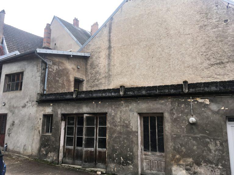 Rénovation d'un ancien local par Seguin maitrise d'œuvre, vue avant travaux.