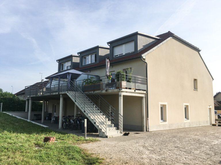 Transformation d’une ancienne ferme en logements par Seguin maitrise d'œuvre.