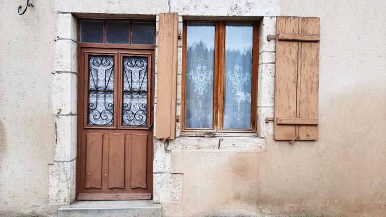 Rénovation globale d'une maison par Seguin maitrise d'œuvre, vue avant travaux.